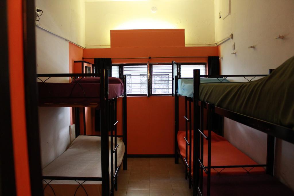 La Lechuza Hostel Rosario Esterno foto