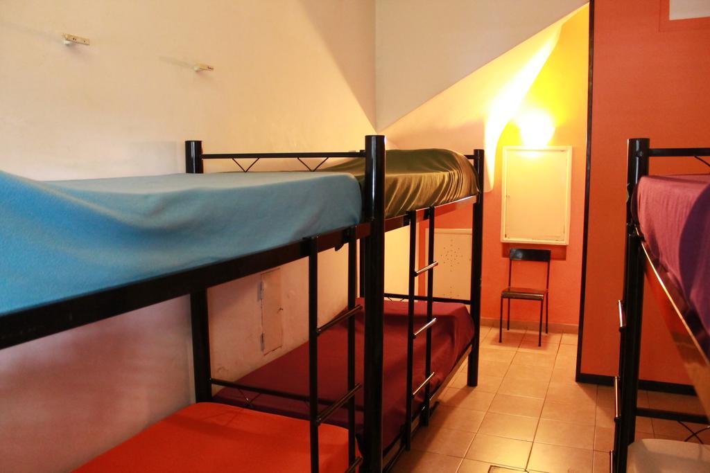 La Lechuza Hostel Rosario Esterno foto
