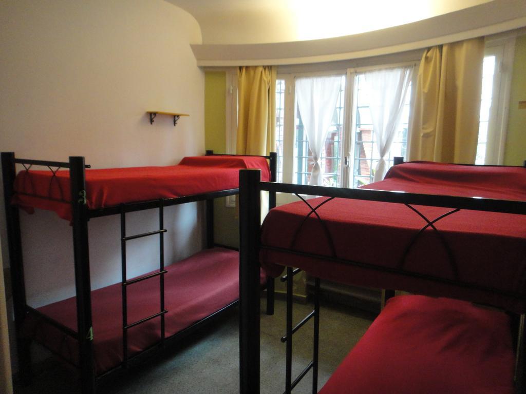 La Lechuza Hostel Rosario Esterno foto